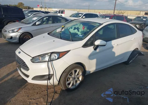 2019 Ford Fiesta Se из США, поврежденный, VIN 3FADP4BJ8KM137042